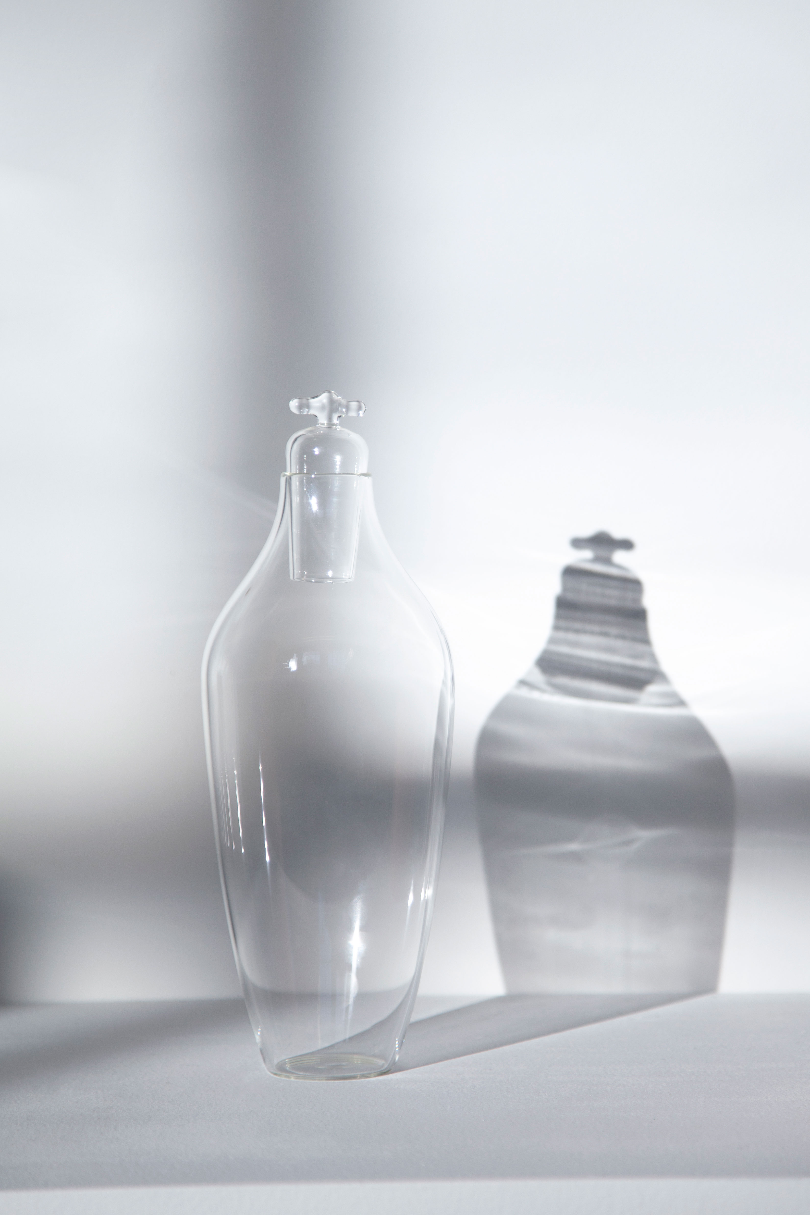 Tap Water Carafe in glas Image by Vij5 2022 WEB scaled